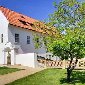 Monastery Otel Prag